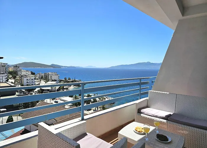 Διαμέρισμα With Sea View In 185 *