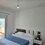 Apartamento With Sea View In 185 *