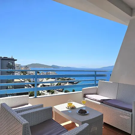 With Sea View In 185 Apartment