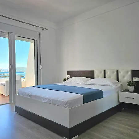 Διαμέρισμα With Sea View In 185 Σαράντα