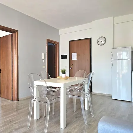 Διαμέρισμα With Sea View In 185 *