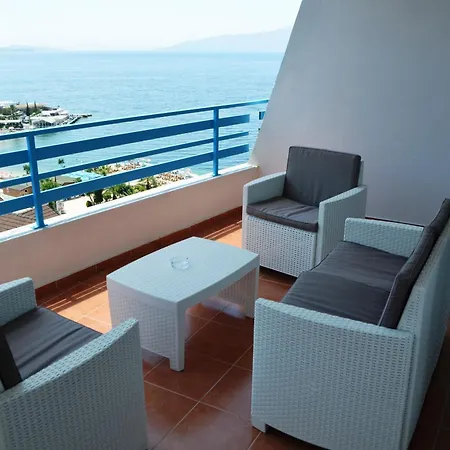 With Sea View In 185 *