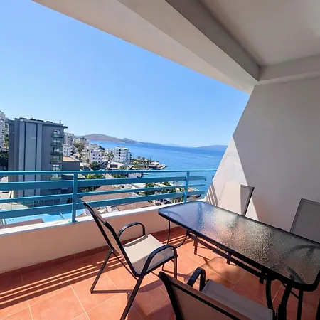 Apartmán With Sea View In 185