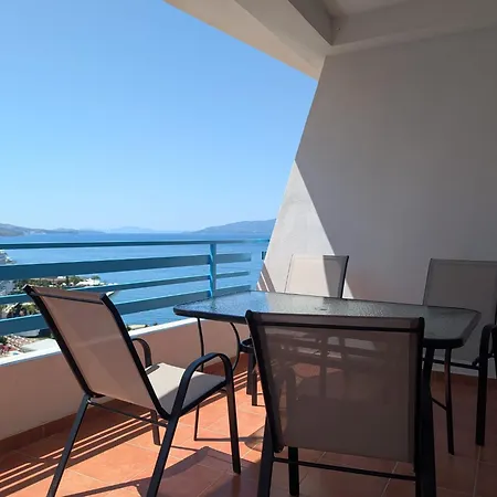 With Sea View In 185 Apartmán